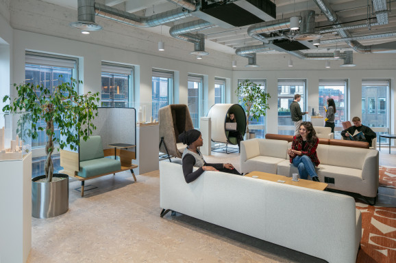 flokk-case-study-interior-hag-capisco-sofi-tion-profim-normo-com-noor-connection-kuppel